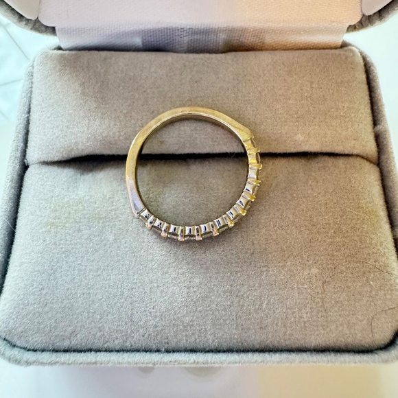 Ladies 14K White Gold Diamond Anniversary Band, Size 6 - Picture 3 of 4